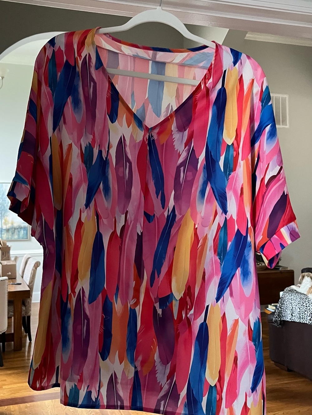 Colorful Feather-Print V-Neck Blouse in Pink Multi
